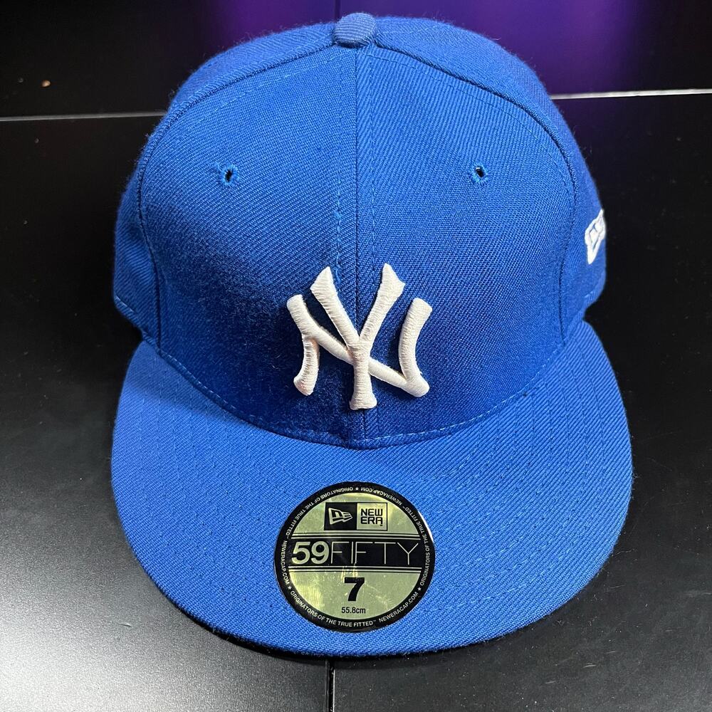 New Era 59Fifty Blue New York Yankees Fitted Men’s Sz 7 Preowned